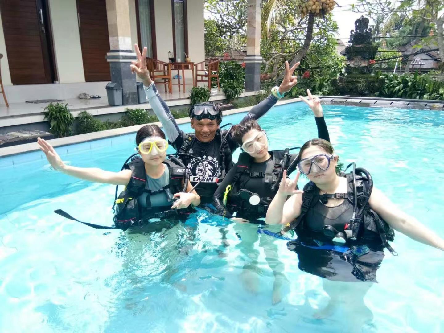 Sunwukong Guest House Ubud Buitenkant foto